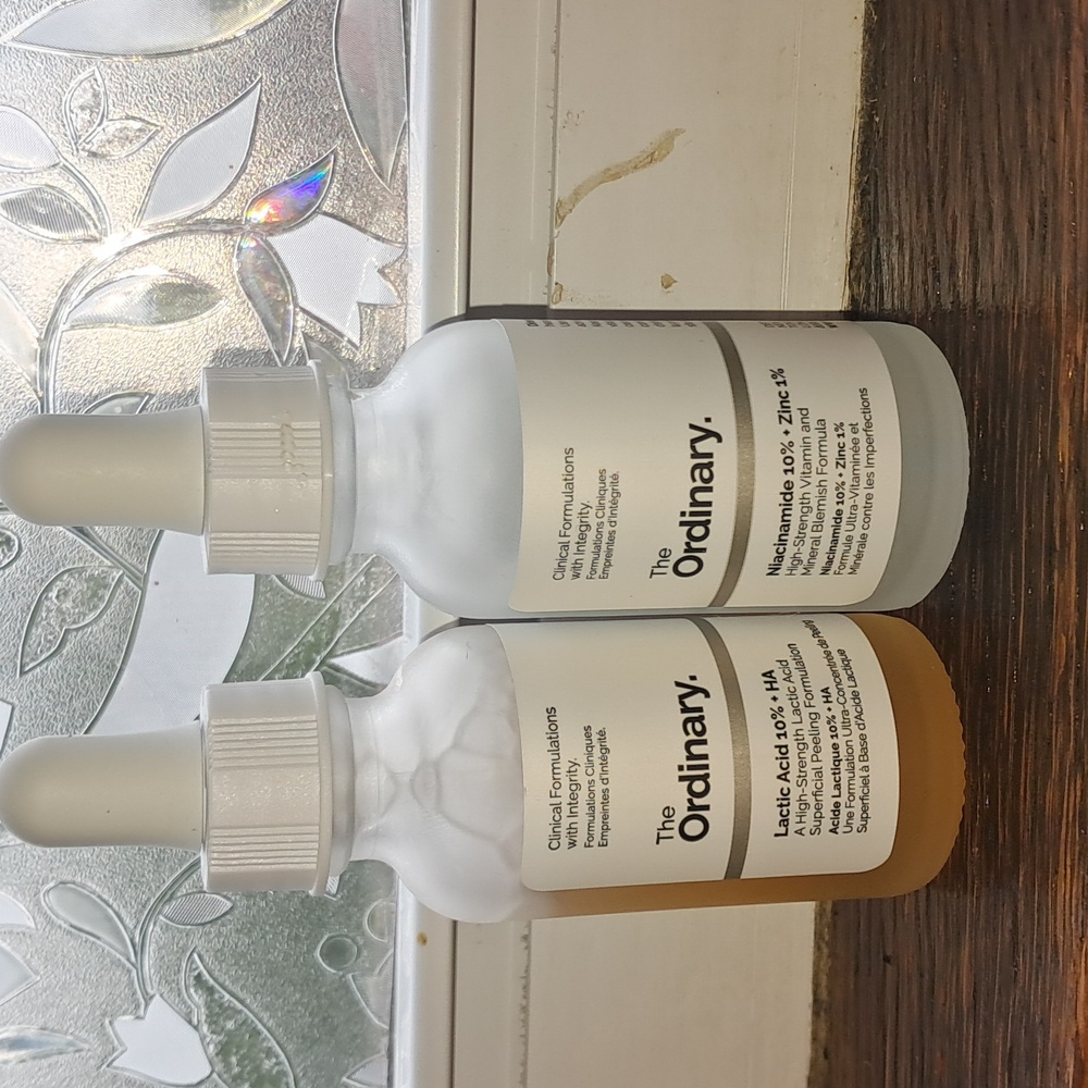 The Ordinary Lactic Acid & Niacinamide serum